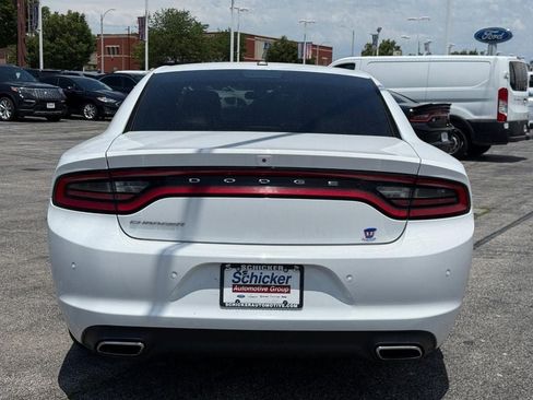 Used 2020 Dodge Charger SXT w/ Leather Interior Group RWD image 5