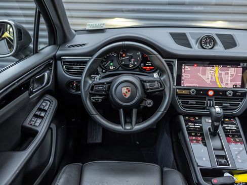 Certified 2026 Porsche Macan Turbo AWD/4WD image 13