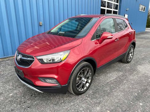Used 2019 Buick Encore Sport Touring image 2