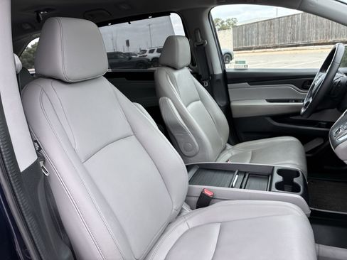 Certified 2023 Honda Odyssey EX-L image 24