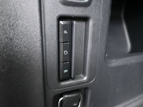 Used 2025 Ford Expedition Active AWD/4WD image 31