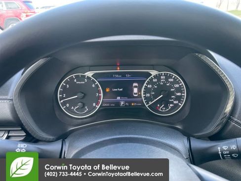 Used 2025 Nissan Sentra SV FWD image 9