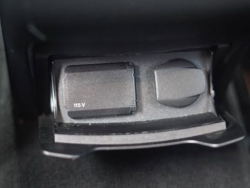 Used 2020 Mercedes-Benz GLC 300 image 34