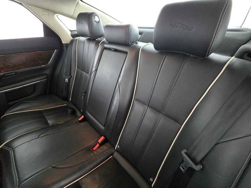 Used 2015 Jaguar XJ L Portfolio image 35