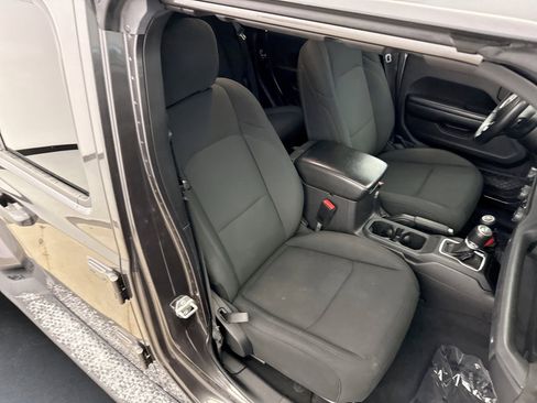 Used 2021 Jeep Gladiator Sport image 15
