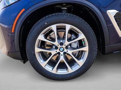 New 2026 BMW X5 xDrive40i w/ Climate Comfort Package AWD/4WD image 9