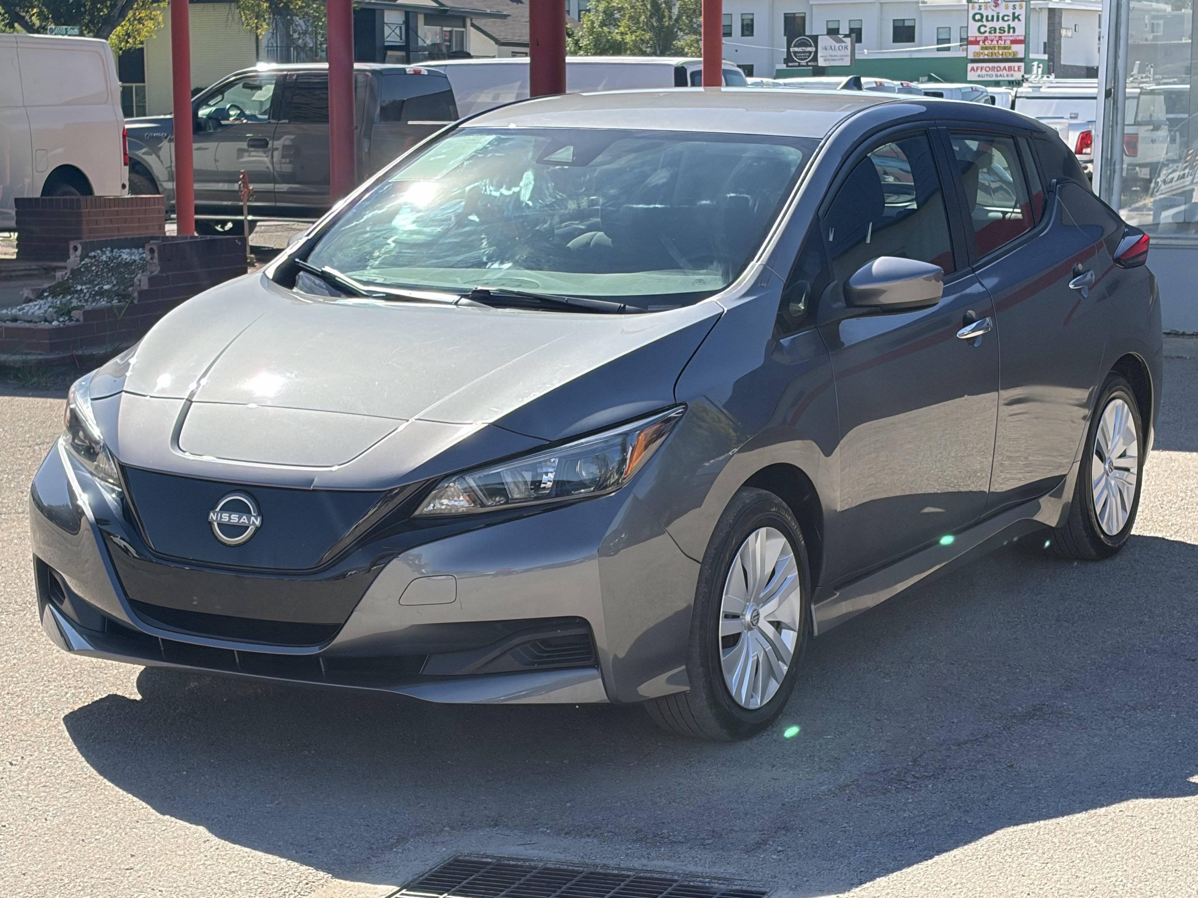 Used 2025 Nissan Leaf S FWD image 2