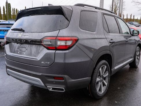 New 2025 Honda Pilot Elite image 6