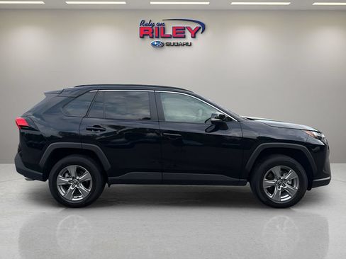 Used 2025 Toyota RAV4 XLE AWD/4WD image 7
