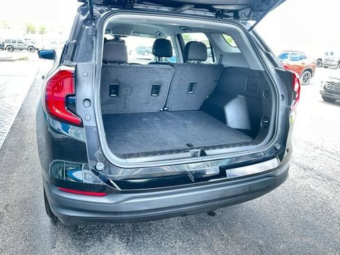 Certified 2023 GMC Terrain SLE FWD image 24