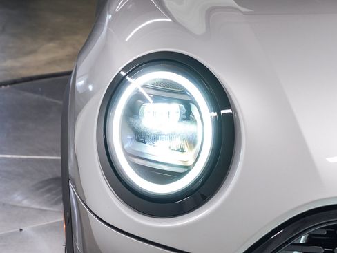 Used 2026 MINI Cooper S FWD image 8