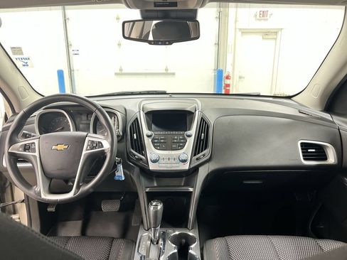 Used 2016 Chevrolet Equinox LT w/ Convenience Package FWD image 10