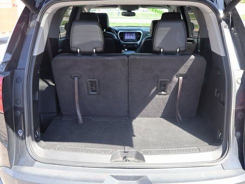 Used 2017 GMC Acadia SLT FWD image 16
