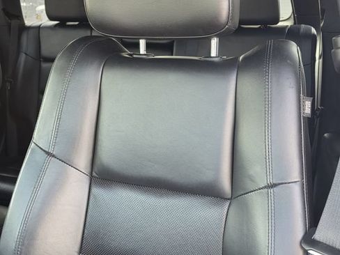 Used 2020 Jeep Grand Cherokee Limited w/ Luxury Group II RWD image 15