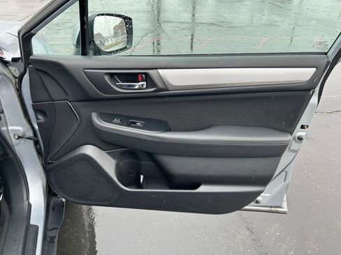 Used 2016 Subaru Outback 2.5i Premium image 26