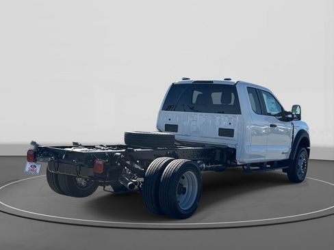 New 2026 Ford F450 XL w/ XL Chrome Package image 4