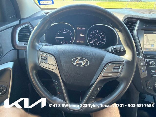 Used 2018 Hyundai Santa Fe Limited FWD image 18