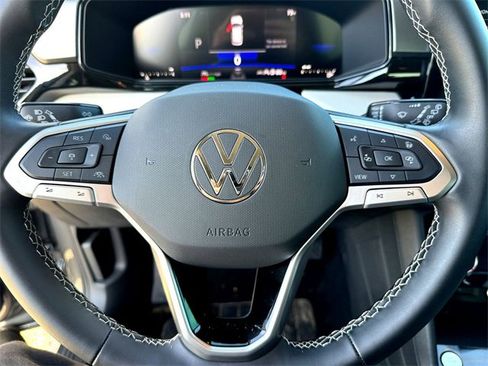 Used 2025 Volkswagen Taos S image 13