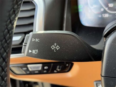 Used 2022 BMW M850i xDrive Convertible image 22