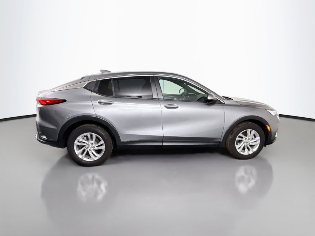 Used 2025 Buick Envista Preferred FWD image 11