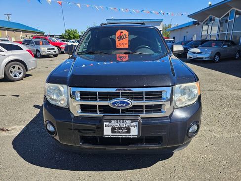 Used 2010 Ford Escape XLT AWD/4WD image 2