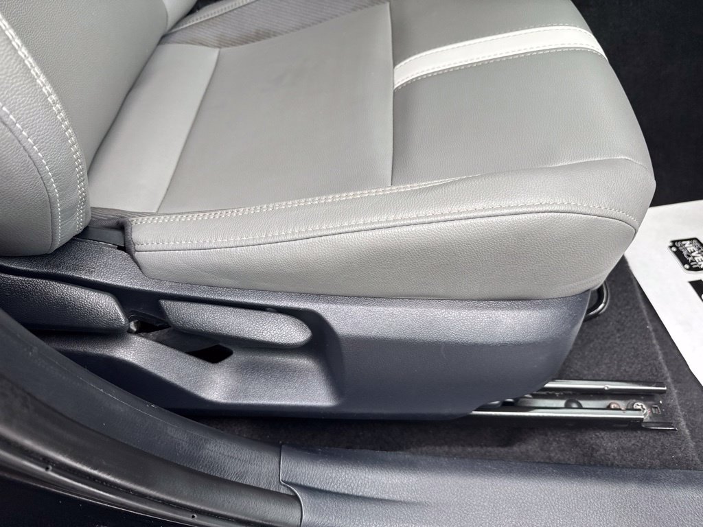 Certified 2025 Toyota Camry SE FWD image 35