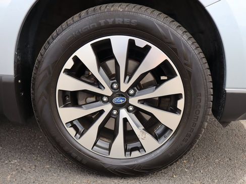 Used 2017 Subaru Outback 3.6R Limited AWD/4WD image 45