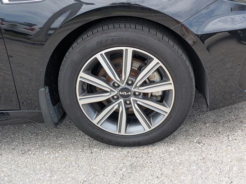 Used 2019 Kia Optima EX FWD image 11