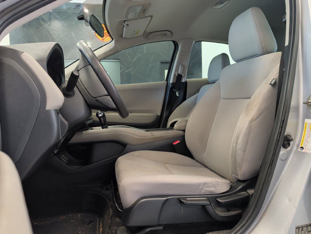 Used 2018 Honda HR-V LX image 10