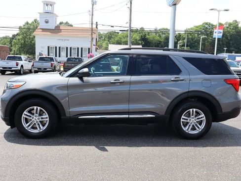 Used 2024 Ford Explorer XLT AWD/4WD image 14