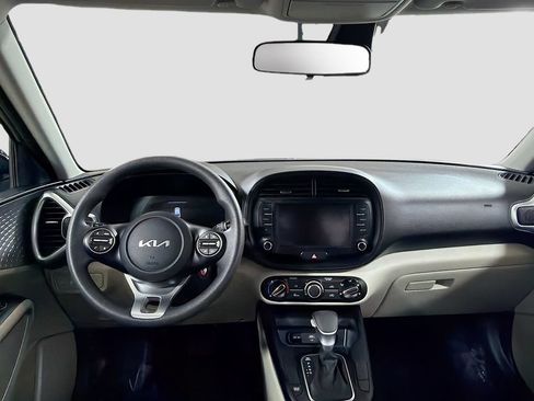 Used 2024 Kia Soul LX FWD image 21