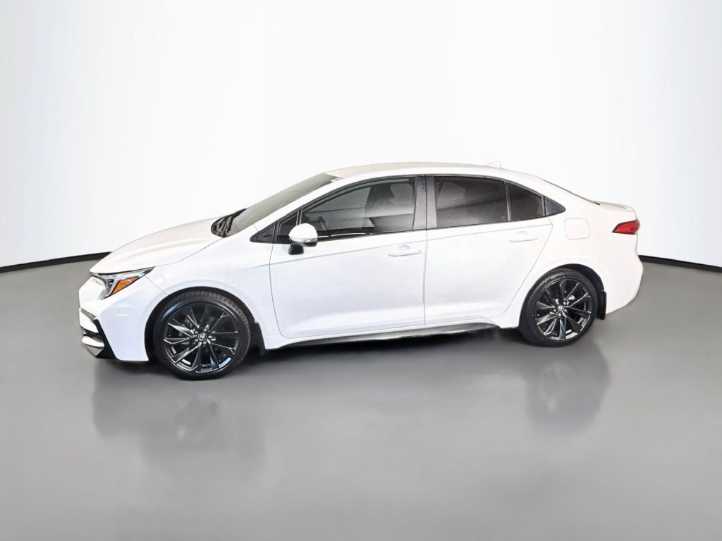 Used 2026 Toyota Corolla SE FWD image 6