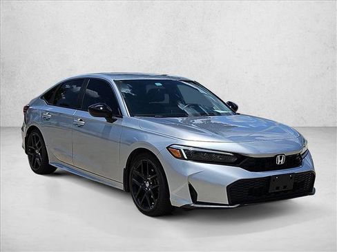 Used 2025 Honda Civic Sport image 3