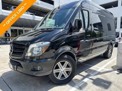 Used 2017 Mercedes-Benz Sprinter 2500 image 1