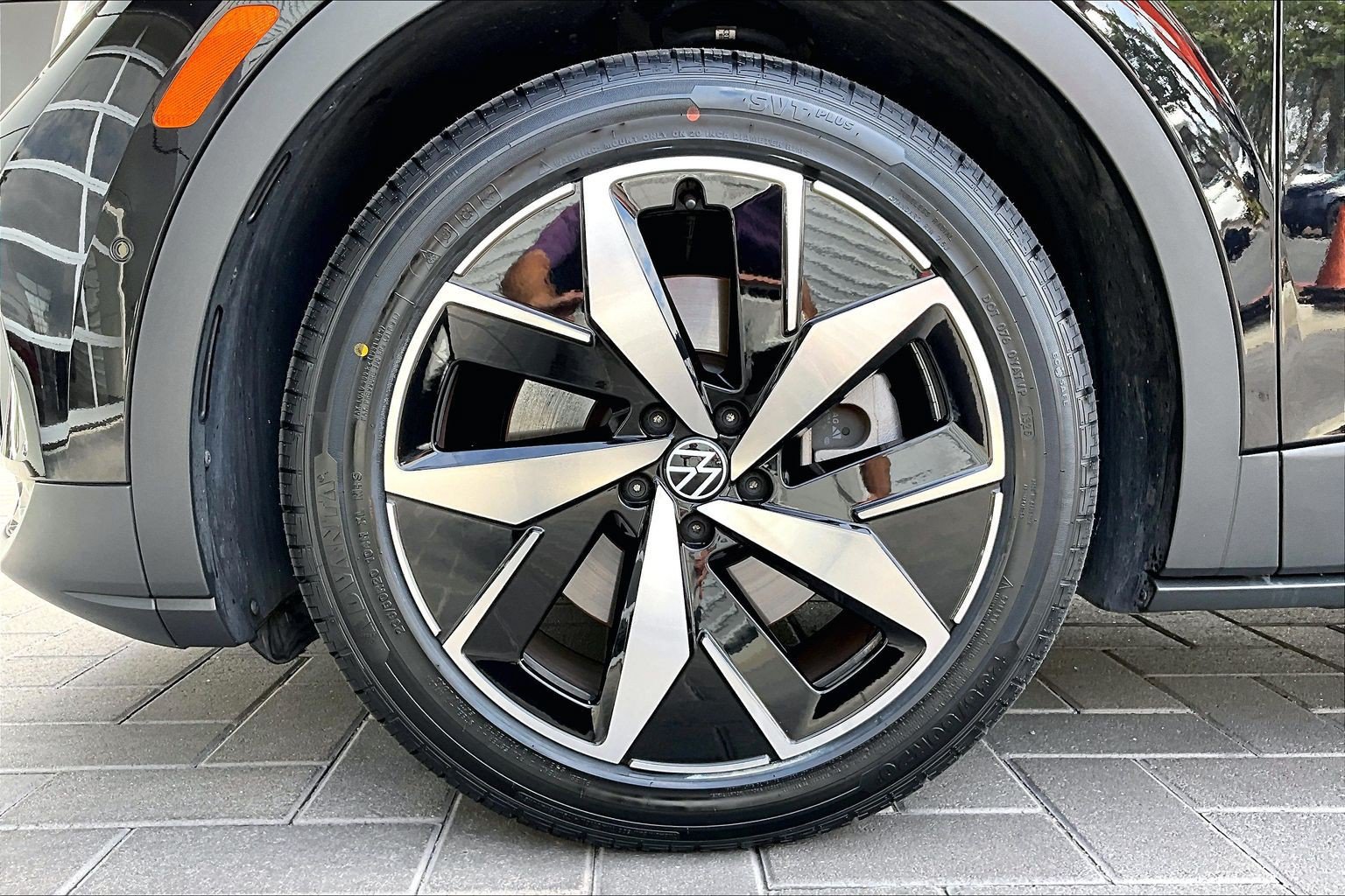 Used 2023 Volkswagen ID.4 Pro S RWD image 9