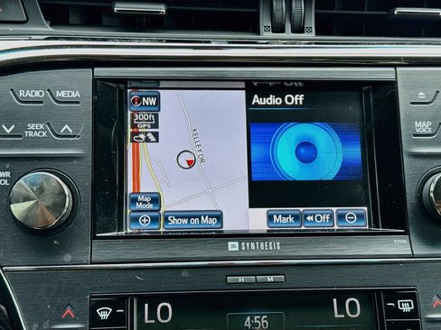 Used 2013 Toyota Avalon Limited w/ Technology Pkg FWD image 15