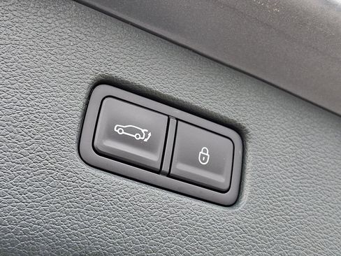 Used 2025 Genesis GV80 3.5T Advanced image 29