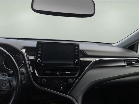 Used 2023 Toyota Camry XSE image 18