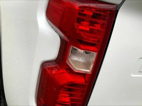 Used 2024 Chevrolet Silverado 2500 LT image 28