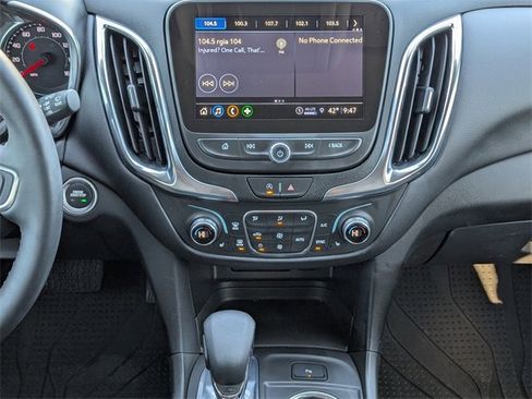 Used 2024 Chevrolet Equinox LT image 7