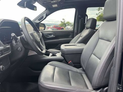 Used 2023 Chevrolet Tahoe Z71 w/ Luxury Package AWD/4WD image 24