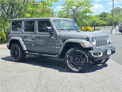 Used 2023 Jeep Wrangler Unlimited Sahara w/ Cold Weather Group AWD/4WD image 38
