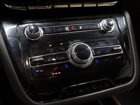 Used 2022 Lincoln Corsair Reserve w/ Equipment Group 201A image 35