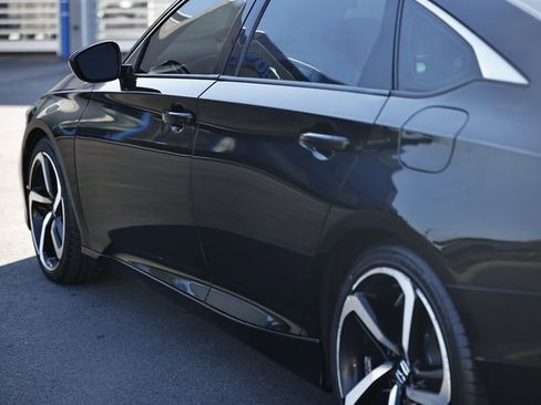 Used 2019 Honda Accord Sport image 5