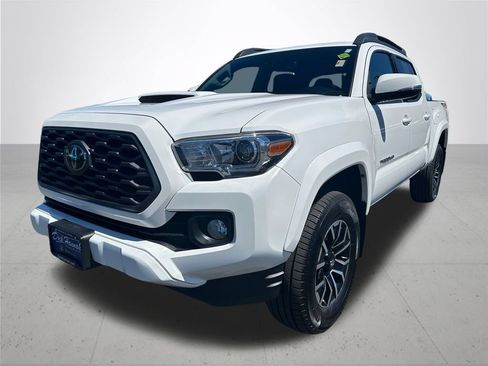 Used 2022 Toyota Tacoma TRD Sport AWD/4WD image 2