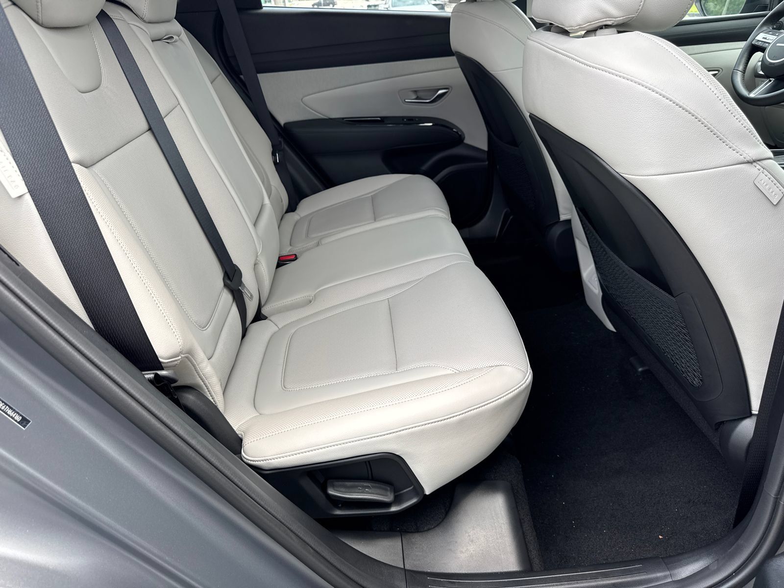 New 2026 Hyundai Tucson Limited FWD image 16