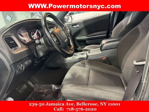Used 2022 Dodge Charger SXT RWD image 25