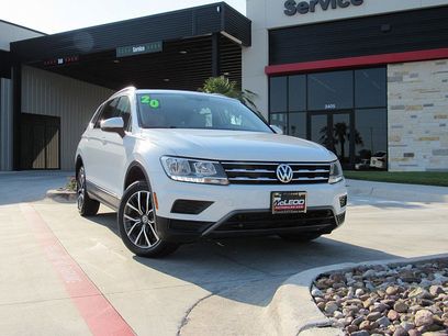 Used 2020 Volkswagen Tiguan SE