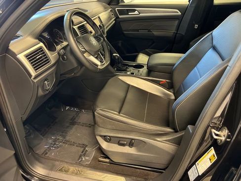Used 2021 Volkswagen Atlas Cross Sport SE image 7