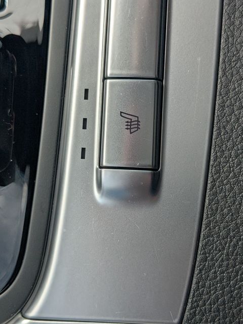 New 2026 Kia Carnival EX FWD image 23
